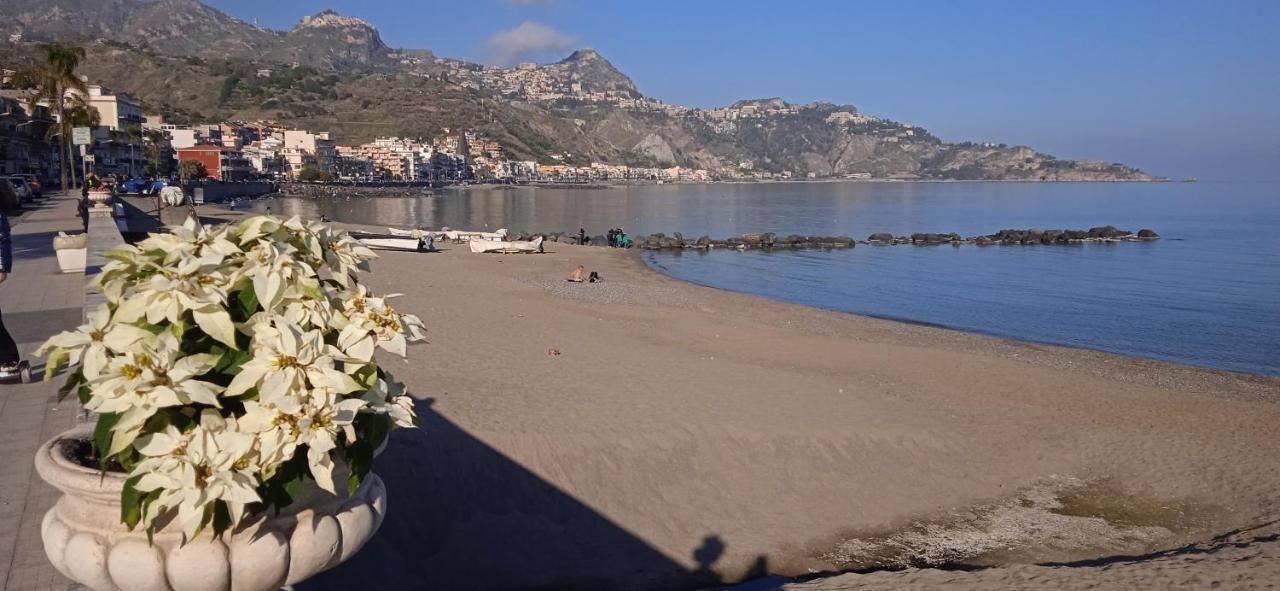 Donna Sicilia 2 Apartamento Giardini Naxos Exterior foto